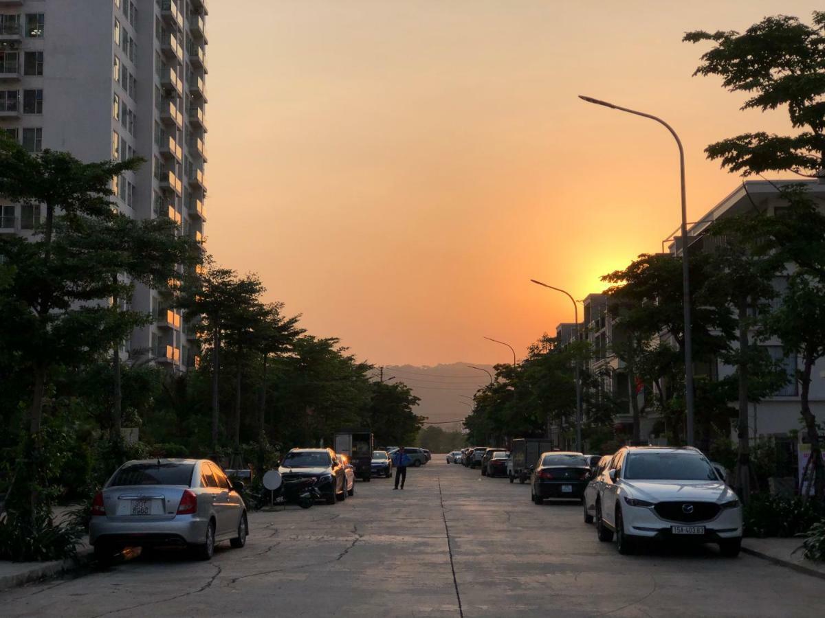E12 Greenbay Village ฮาลอง ภายนอก รูปภาพ